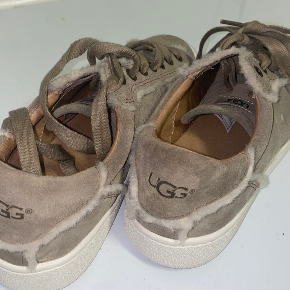 Uggs shoes